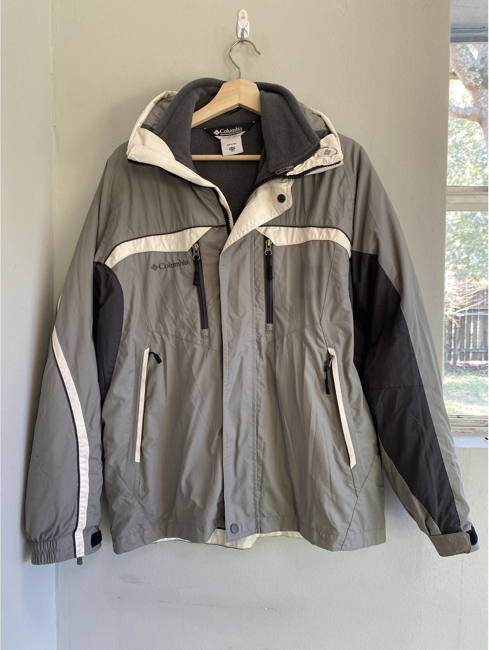Columbia Boys Youth 18/20 Gray Ski Jacket with Fleece Liner